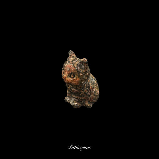 Whiskered Serenity Crystal Cat Figurine (4cm) - Mini Guardian of Comfort & Quiet Luck - Lithicgems