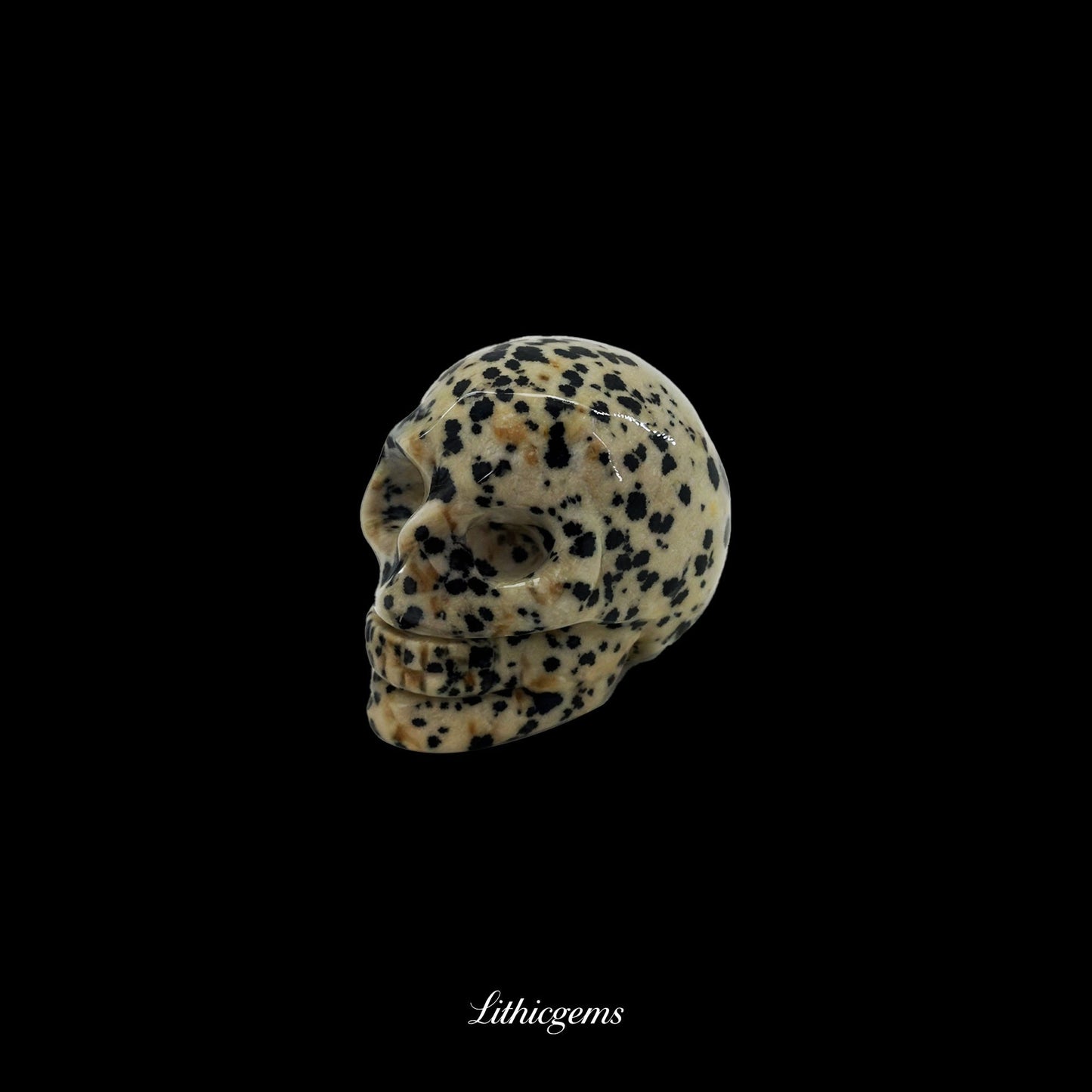 Pocket Philosopher Skull Palm Stone - 3cm Unique Gemstone for Meditation and Decor - Lithicgems