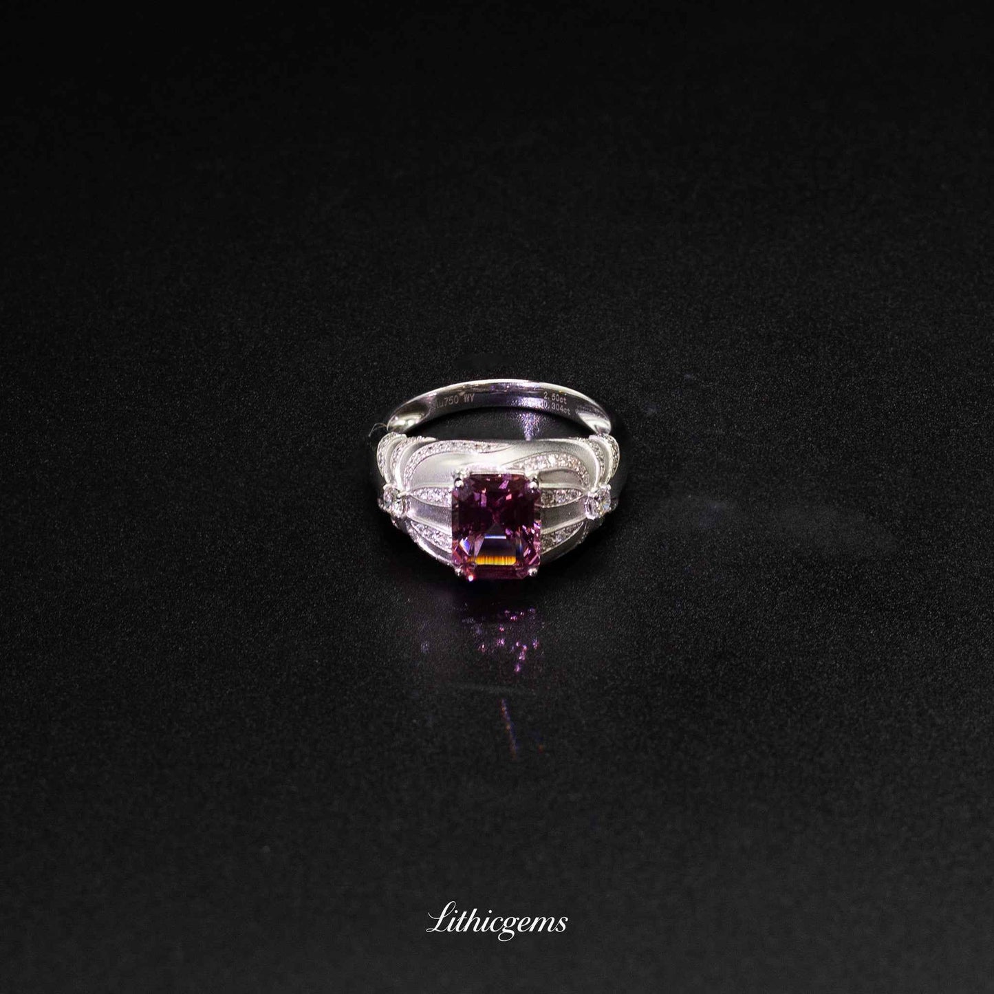 Custom 18K Gold Spinel Bow Diamond Ring | AIGS/GUILD Certified | Handmade Elegance