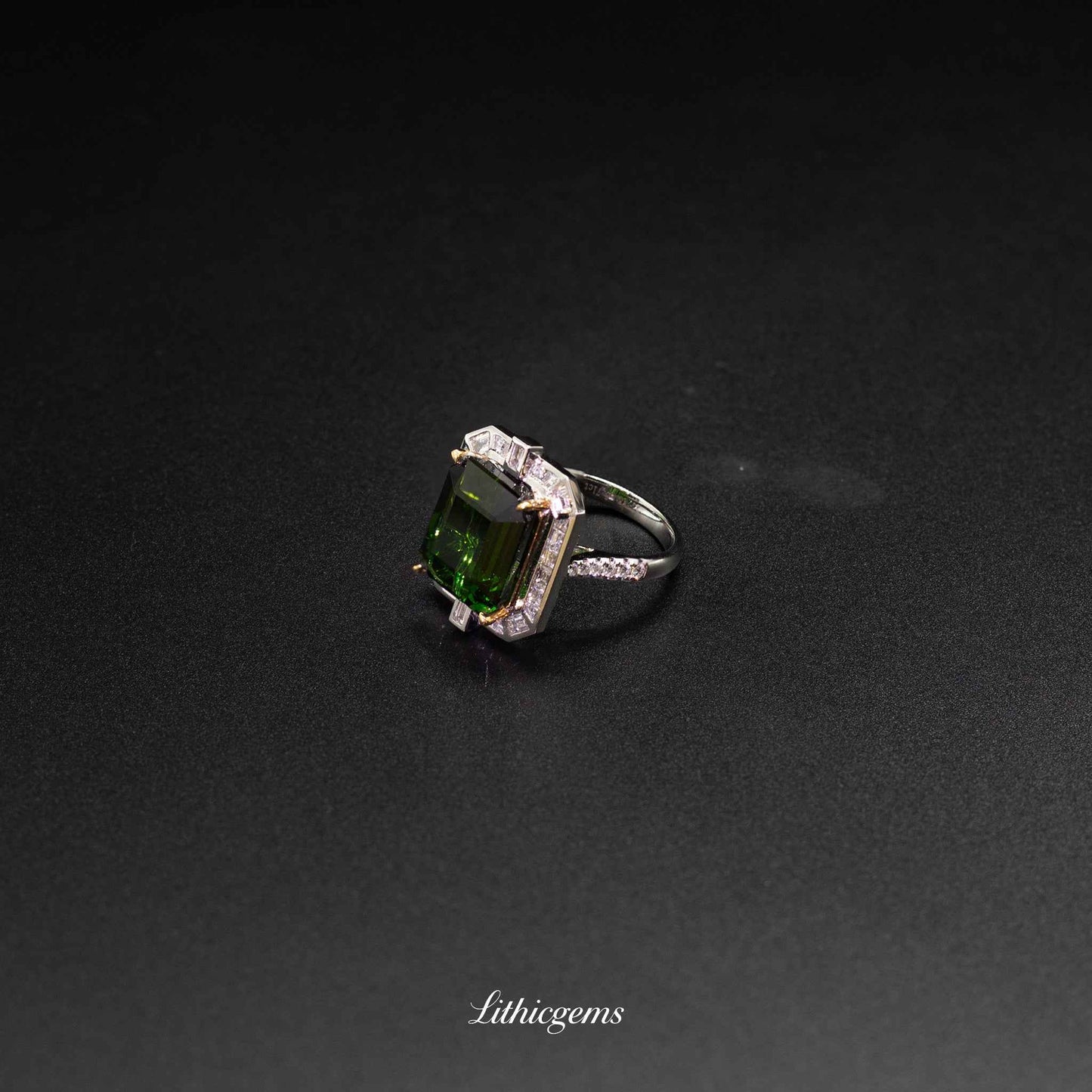 Custom 18K Gold Trapeze Cut Green Tourmaline Ring | AIGS/GUILD Certified | Modern Geometric Jewelry