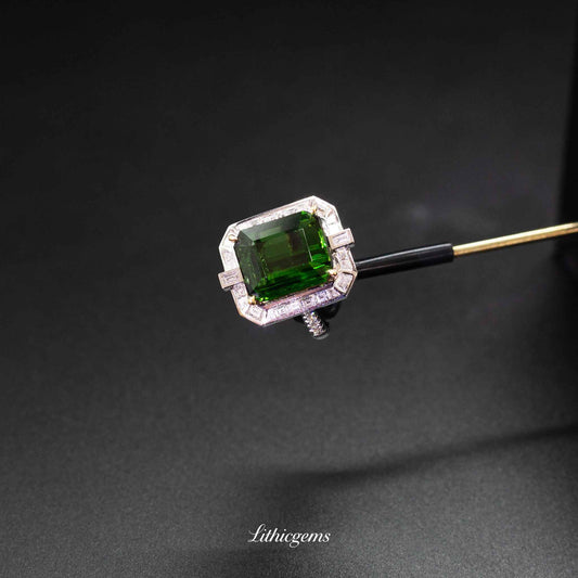 Custom 18K Gold Trapeze Cut Green Tourmaline Ring | AIGS/GUILD Certified | Modern Geometric Jewelry