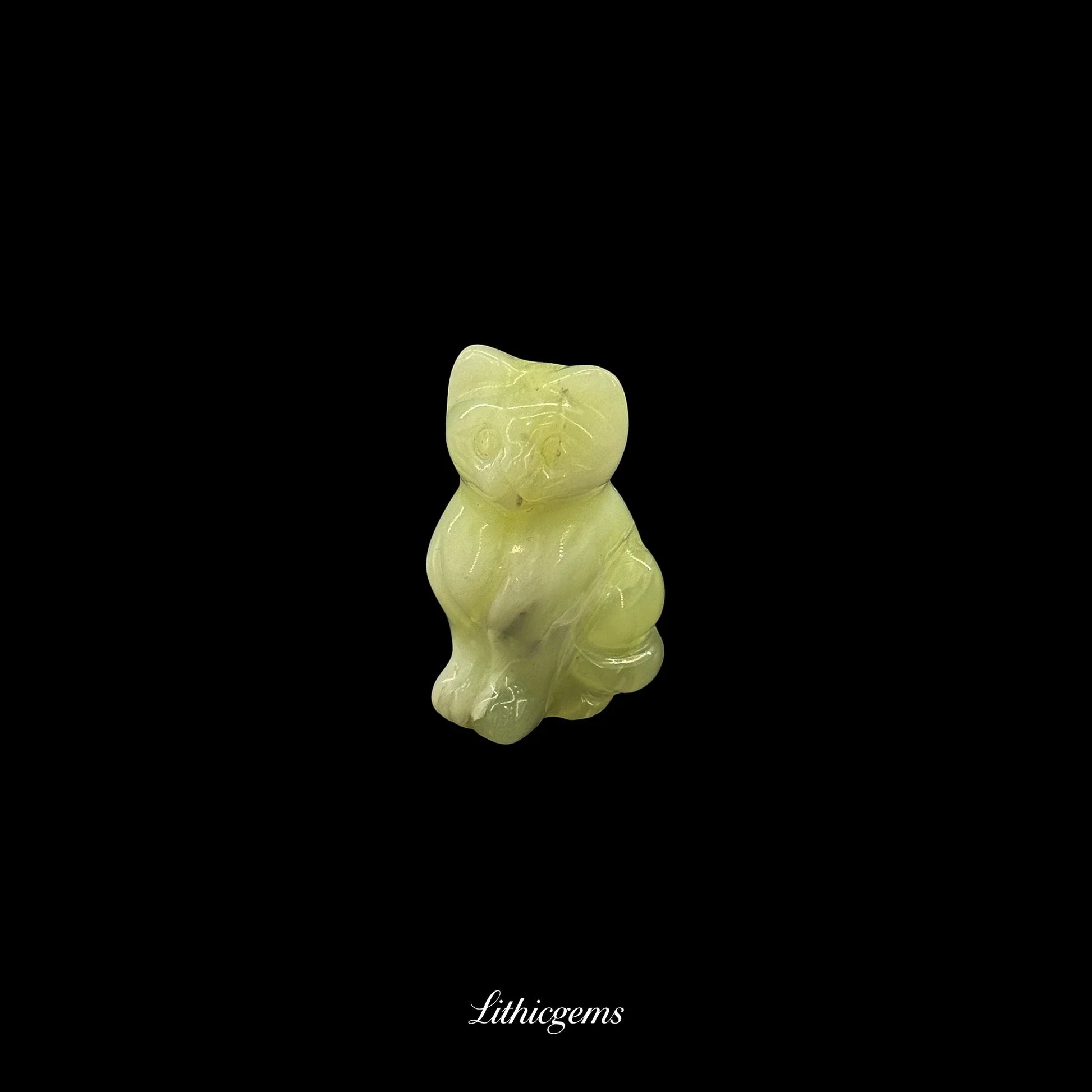 Mini Zen Cat Crystal Figurine (3cm) - Pocket-Sized Muse for Focus & Contemplation - Lithicgems