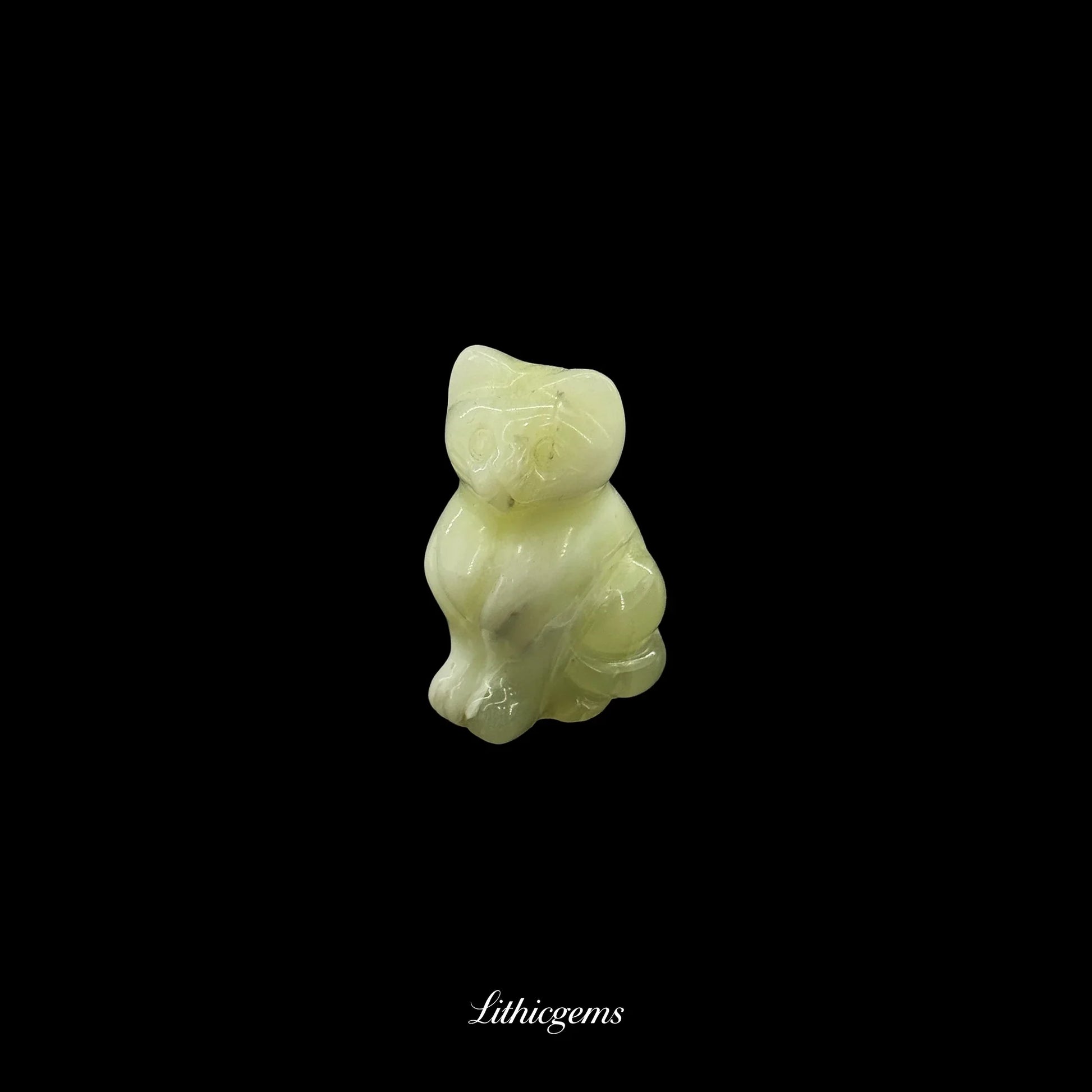 Mini Zen Cat Crystal Figurine (3cm) - Pocket-Sized Muse for Focus & Contemplation - Lithicgems
