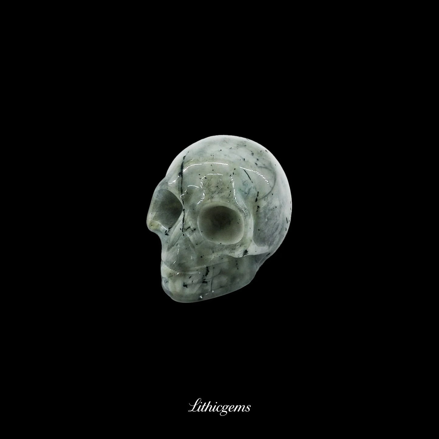 Pocket Philosopher Skull Palm Stone - 3cm Unique Gemstone for Meditation and Decor - Lithicgems