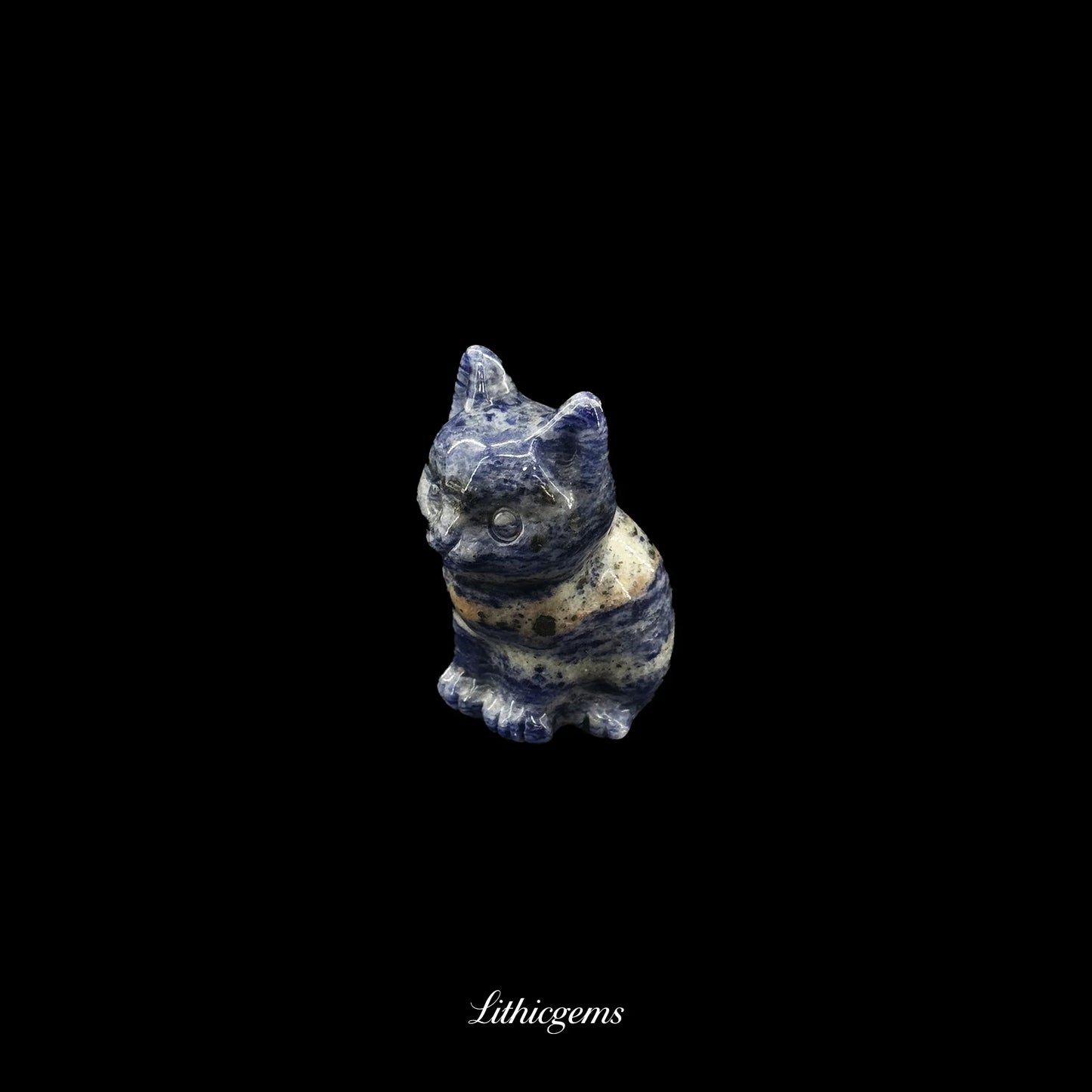 Whiskered Serenity Crystal Cat Figurine (4cm) - Mini Guardian of Comfort & Quiet Luck - Lithicgems