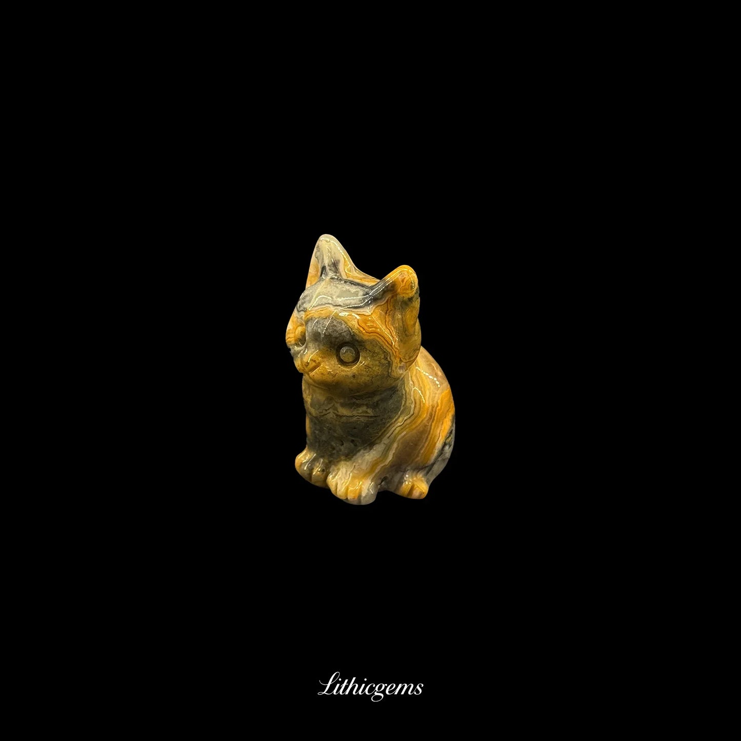 Whiskered Serenity Crystal Cat Figurine (4cm) - Mini Guardian of Comfort & Quiet Luck - Lithicgems